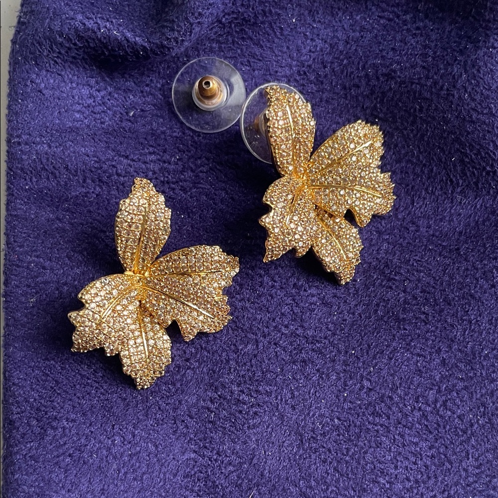 Elegant Gold Leaf Earrings